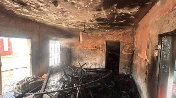 Estaba deshabitada: Se incendia casa en El Bajío, Mazatlán, Sinaloa