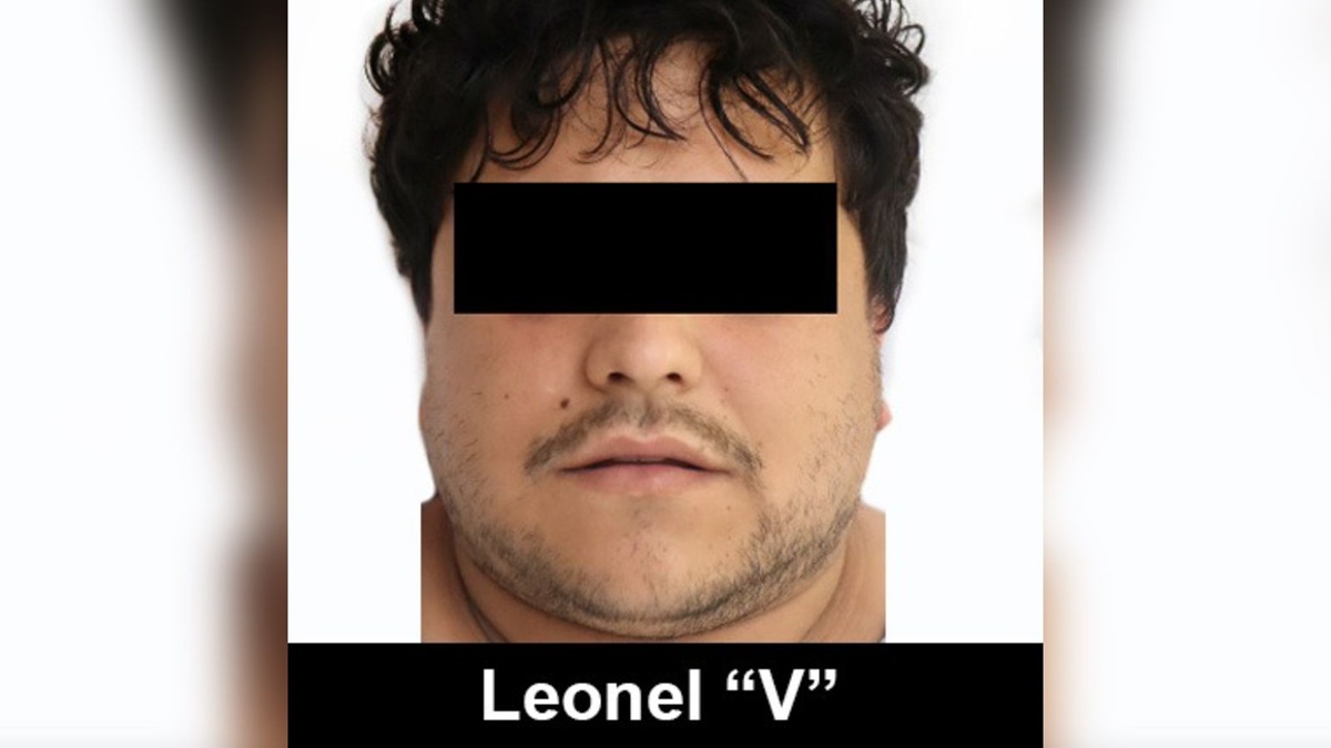 Leonel "V", detenido en Altana Residencial, en Culiacán, Sinaloa