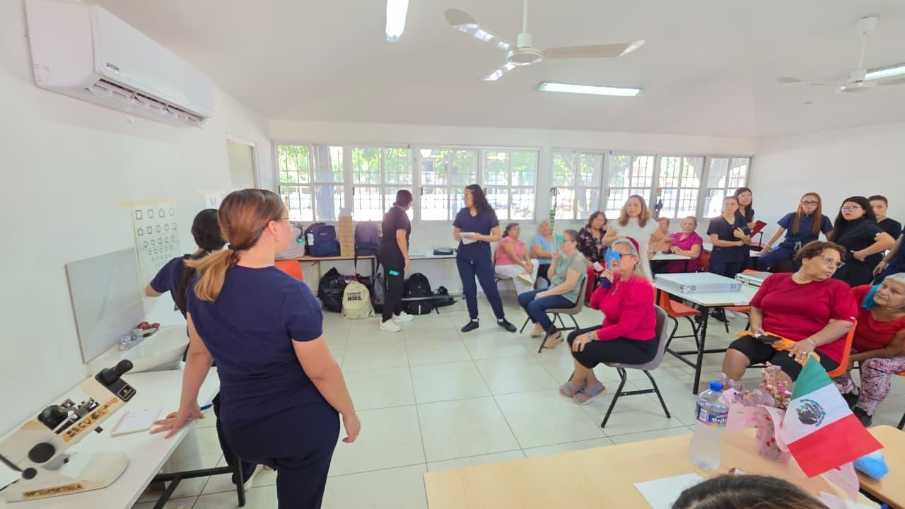 Licenciatura de Optometría de la UAS
