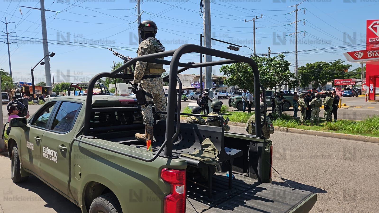 Ejército en sitio de ejecución de un limpiavidrios en Culiacán