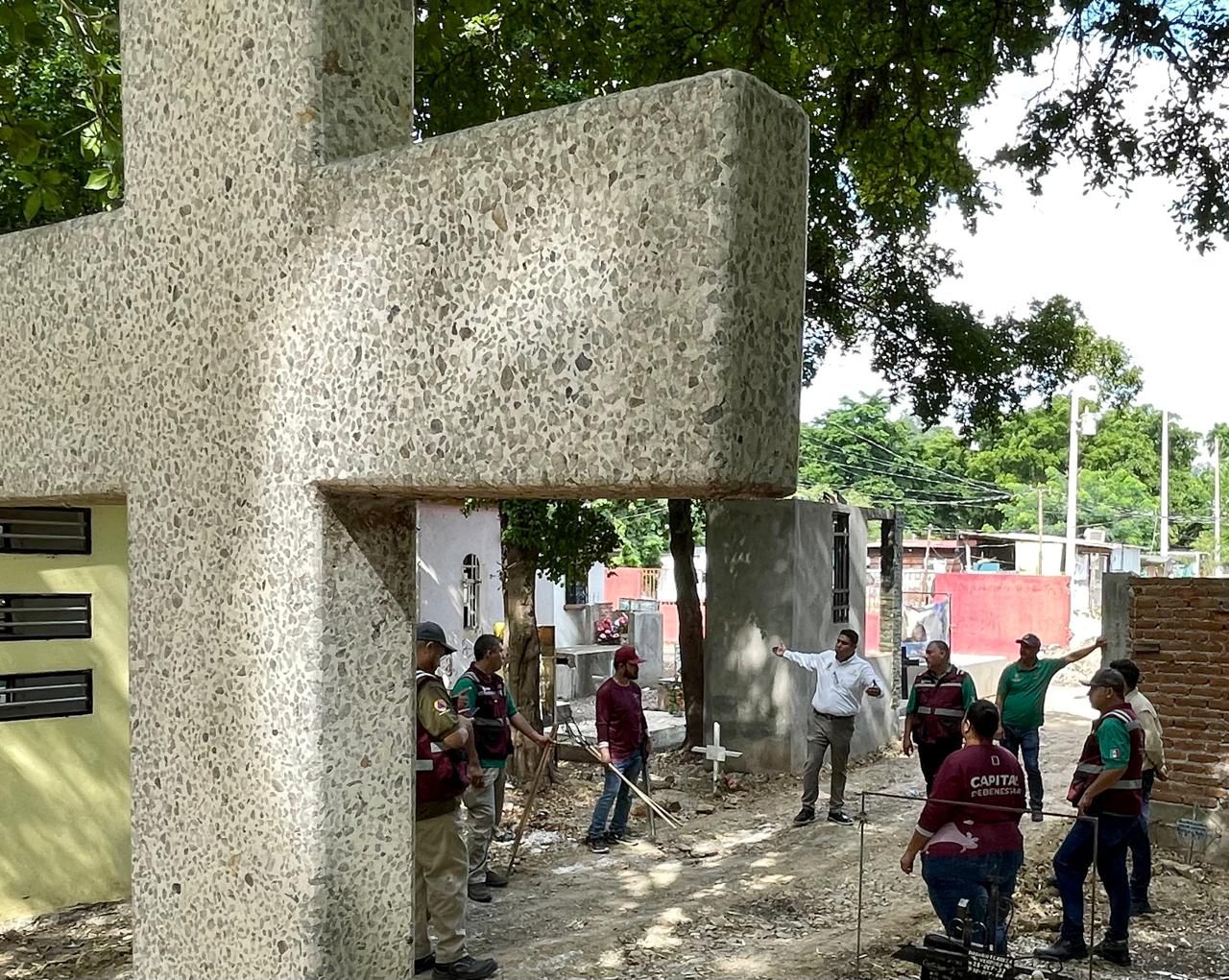 Protección Civil Culiacán señaliza áreas de riesgo en panteones
