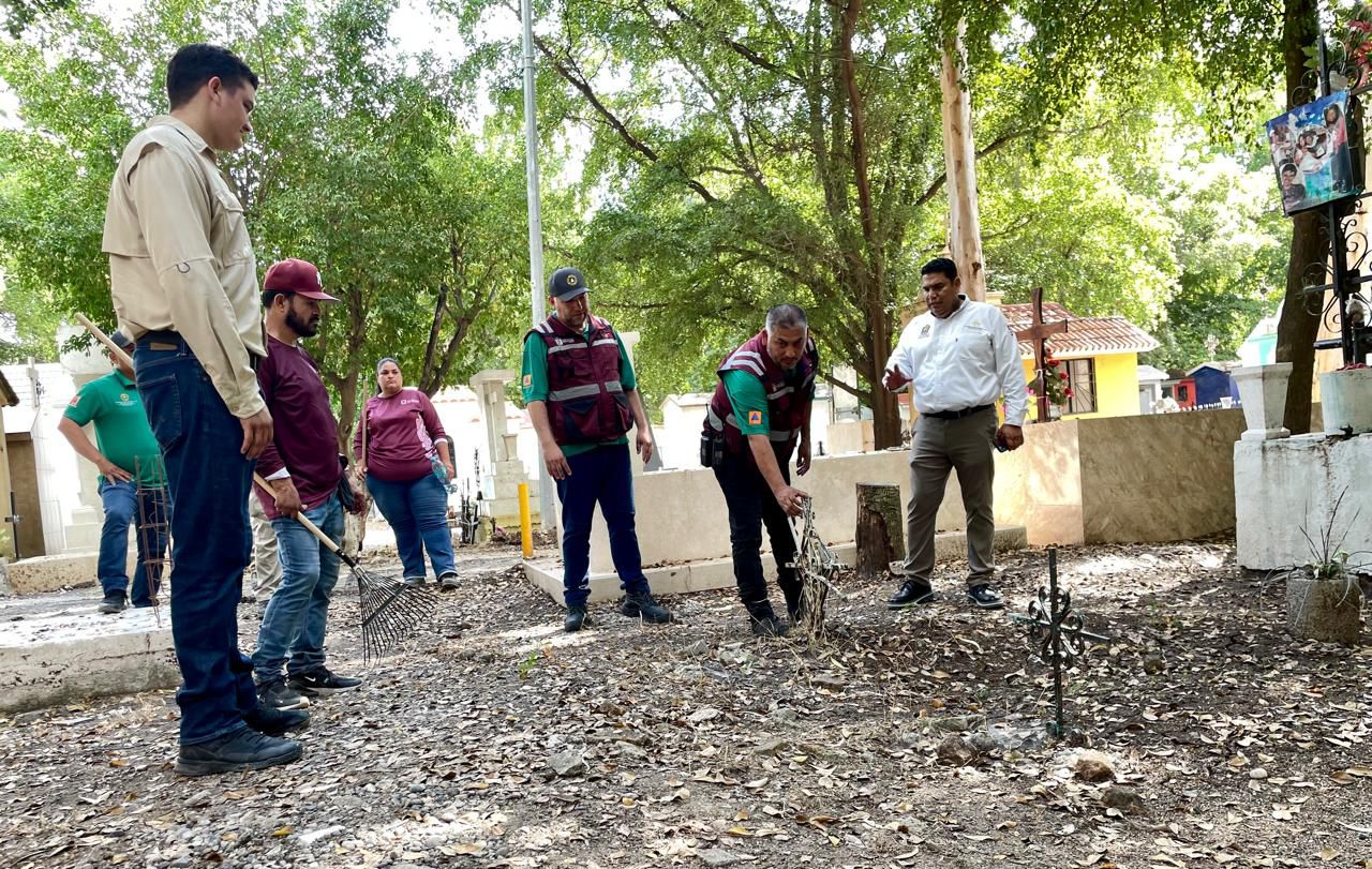Protección Civil Culiacán señaliza áreas de riesgo en panteones