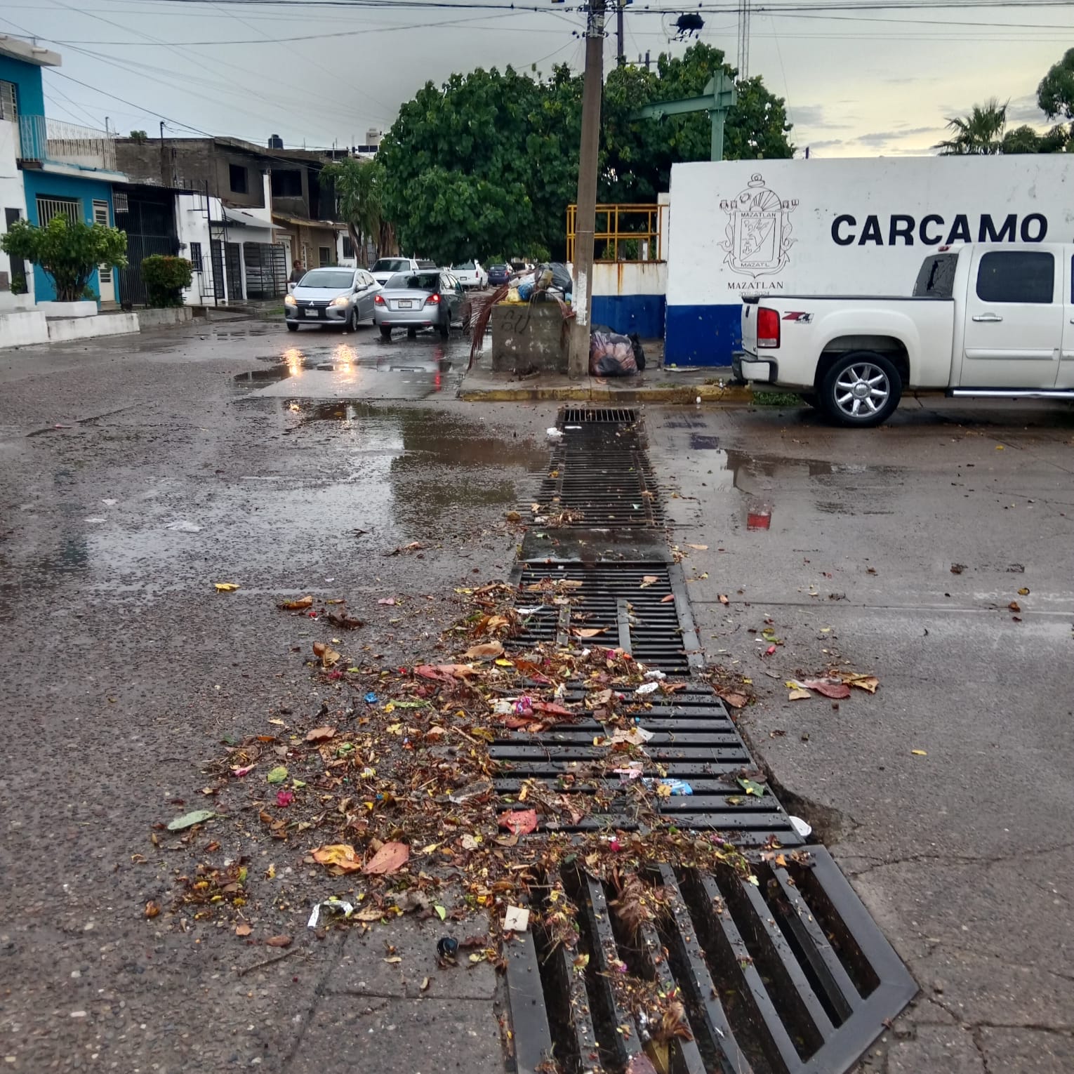 Limpieza en Mazatlán tras lluvias