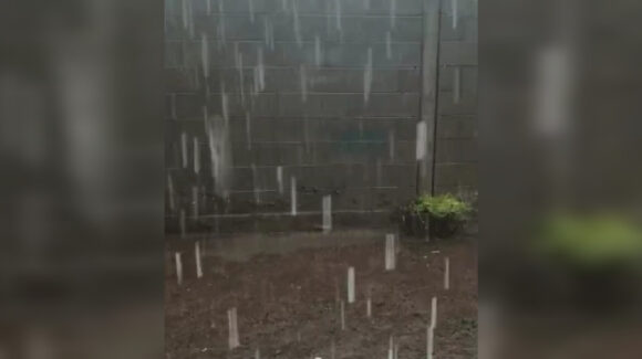 Llueve a cántaros en Los Mochis tras efectos de ‘Raymond’