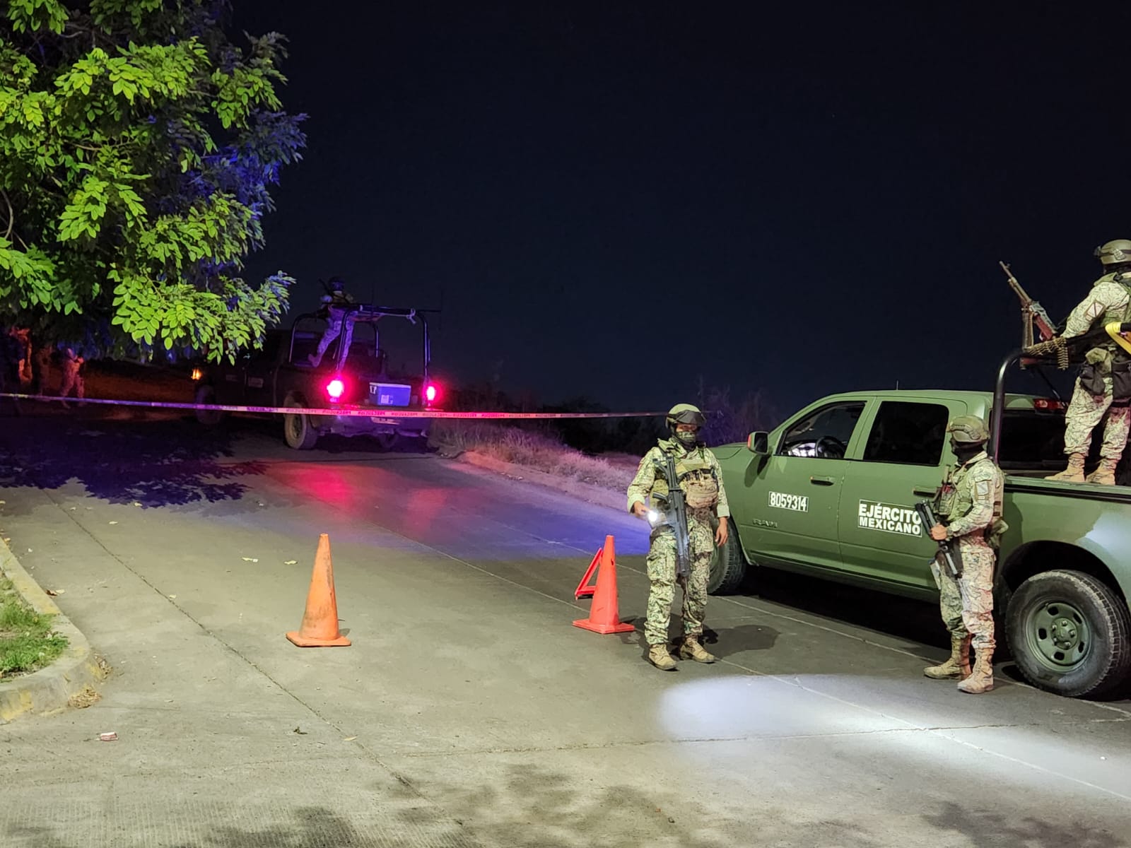 Hallan a hombre sin vida en entrada a Perisur, Culiacán