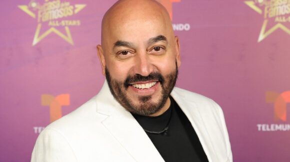 ¡Esta novela no ha terminado! Lupillo Rivera se defiende y contrademanda a Belinda