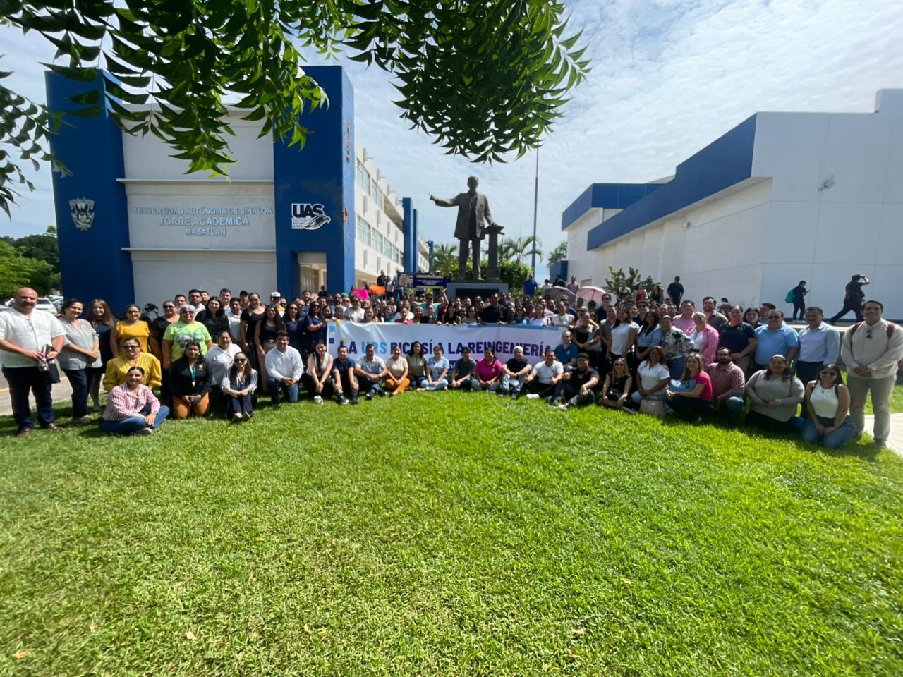 Maestros de la UAS en Mazatlán, Sinaloa, a favor de la reingeniería universitaria
