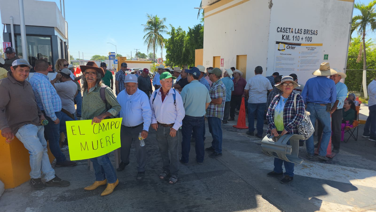 manifestación productores agrícolas caseta Las Brisas, Angostura