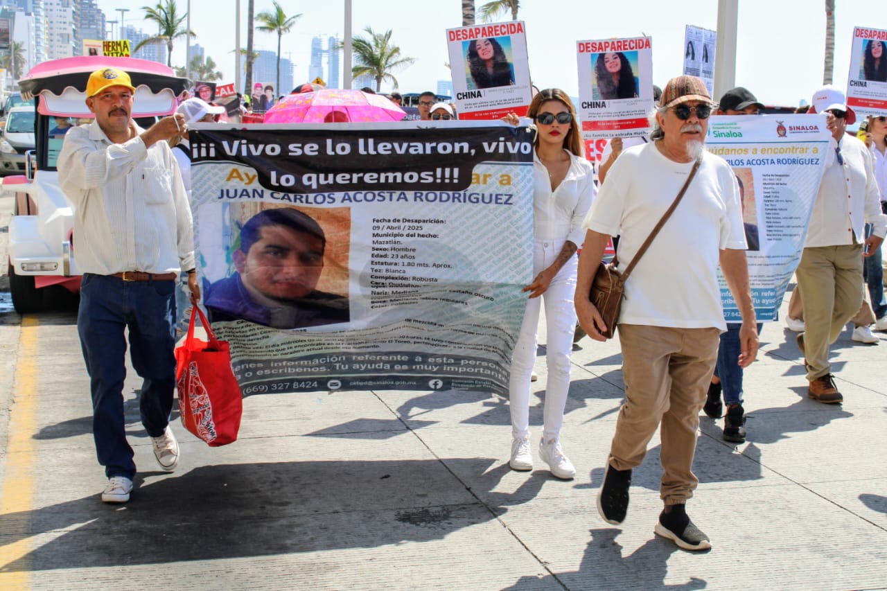 Marcha por jóvenes desaparecidos en Mazatlán