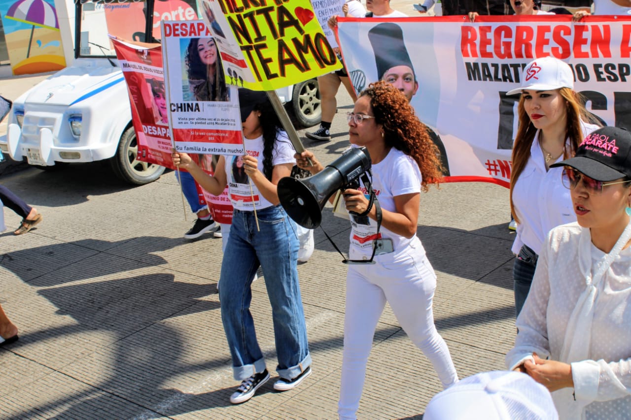Marcha por jóvenes desaparecidos en Mazatlán