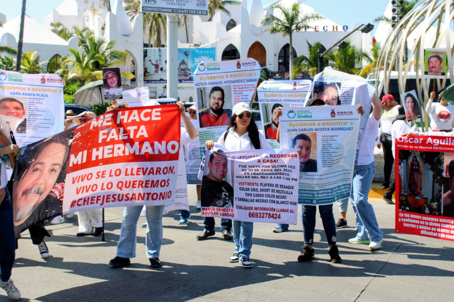 Marcha por jóvenes desaparecidos en Mazatlán