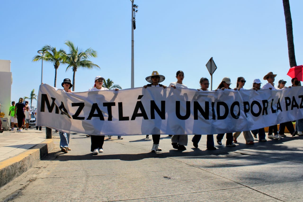 Marcha por jóvenes desaparecidos en Mazatlán