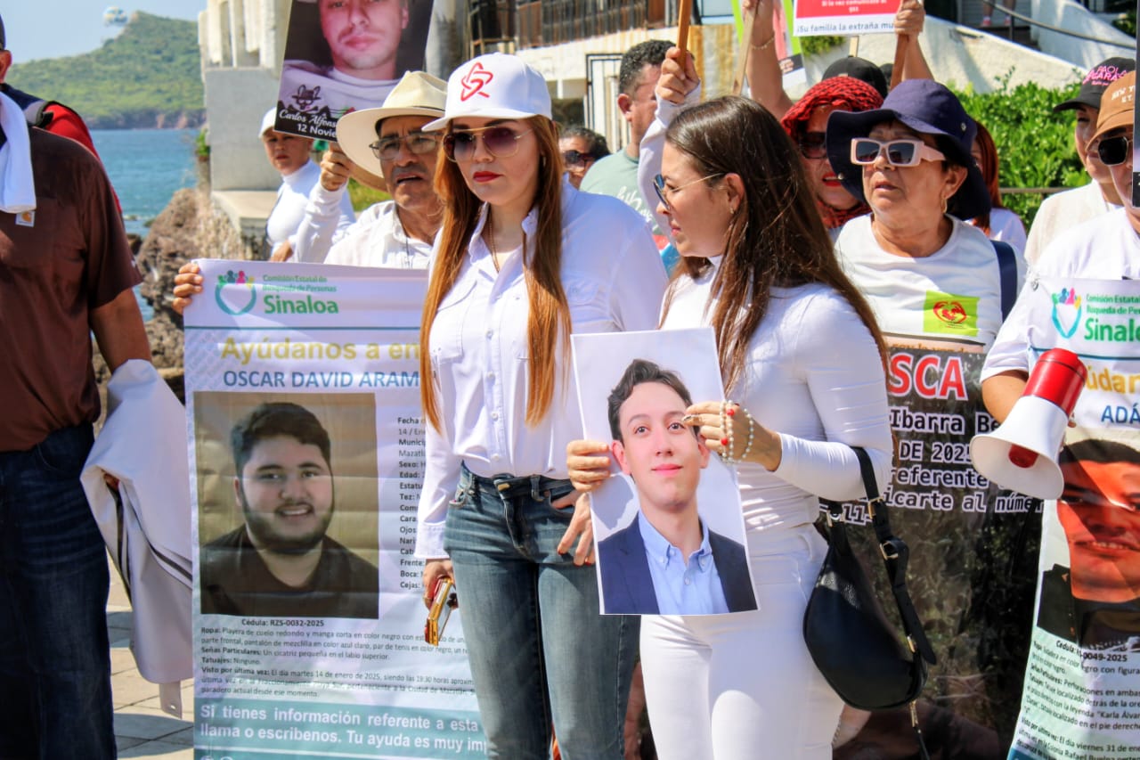 Marcha por jóvenes desaparecidos en Mazatlán