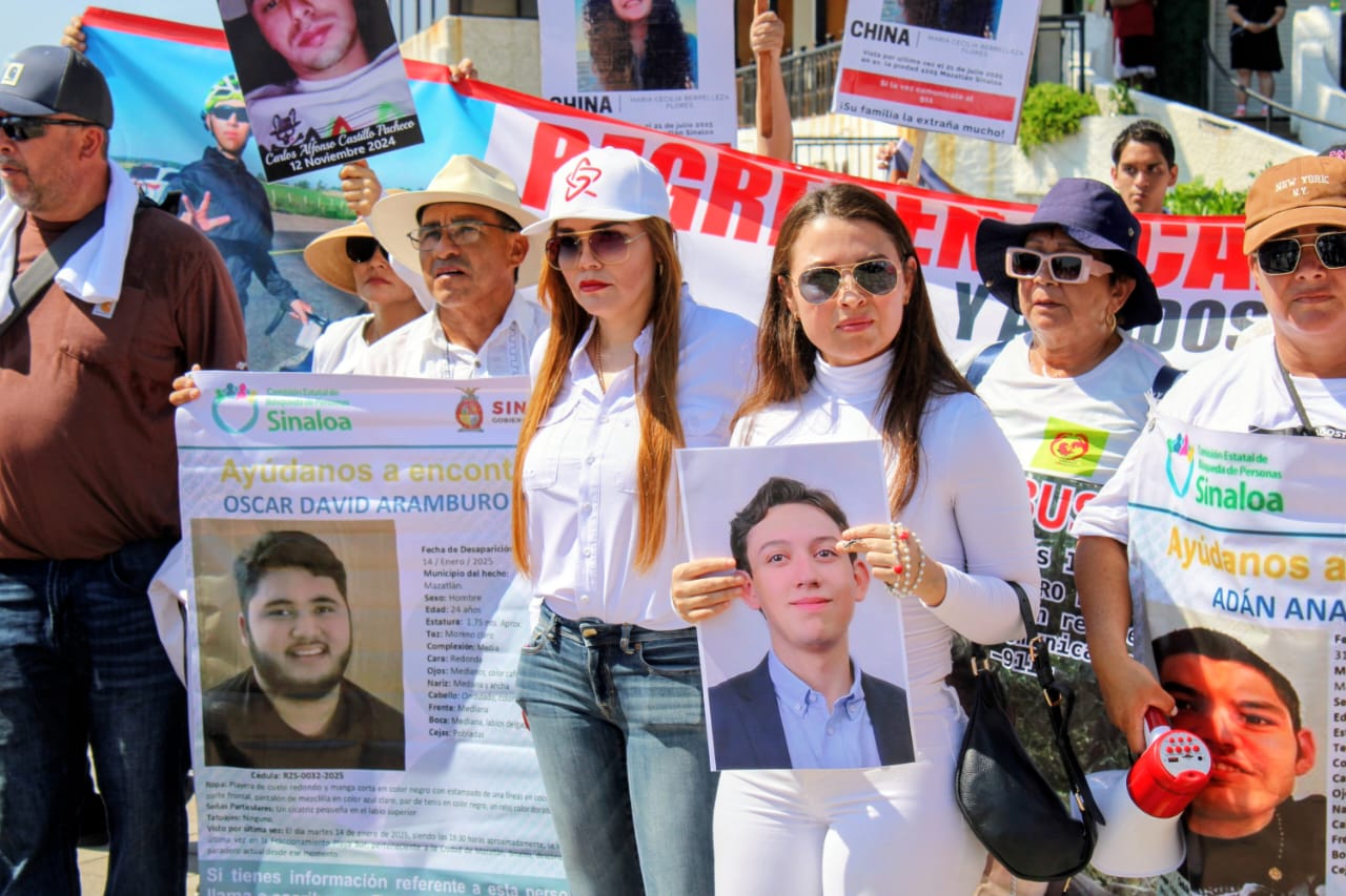 Marcha por jóvenes desaparecidos en Mazatlán