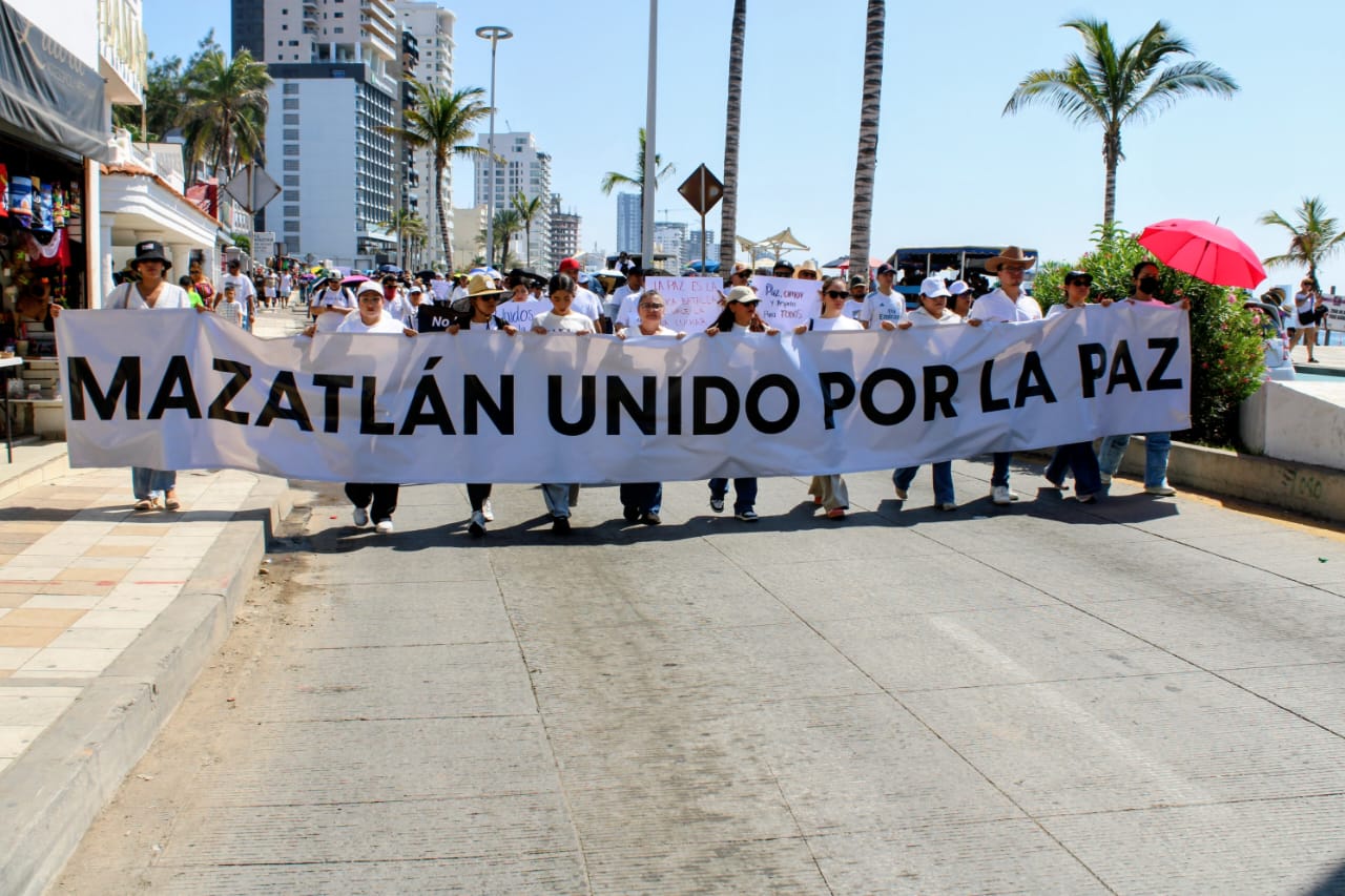 Marcha por jóvenes desaparecidos en Mazatlán