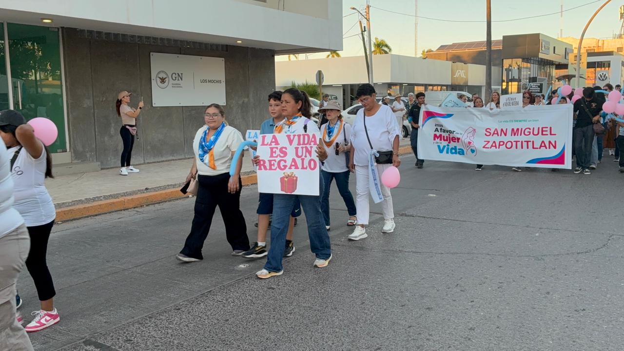 Marcha Nacional por la Mujer, la Vida y la Paz en Los Mochis