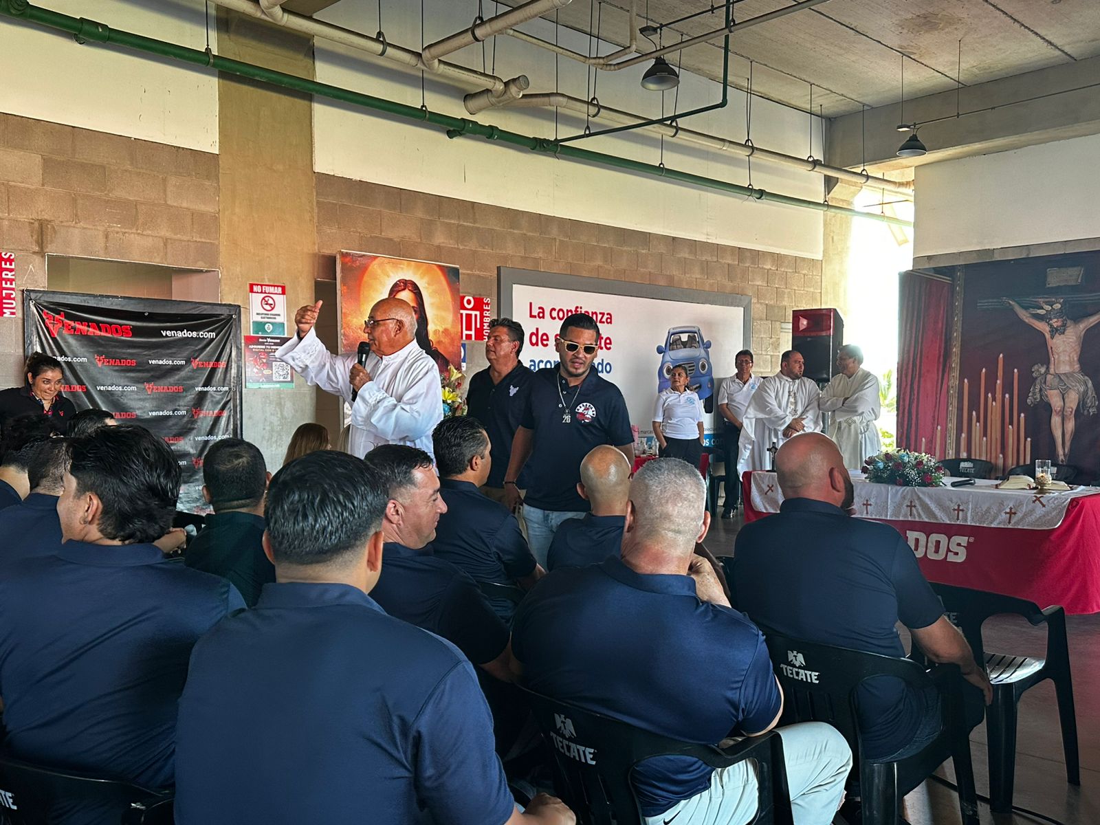 Misa de Venados de Mazatlán por inicio de la temporada de Liga Mexicana del Pacífico