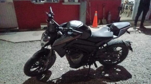 Recuperan motocicleta robada en Paseo Claussen, Mazatlán, Sinaloa