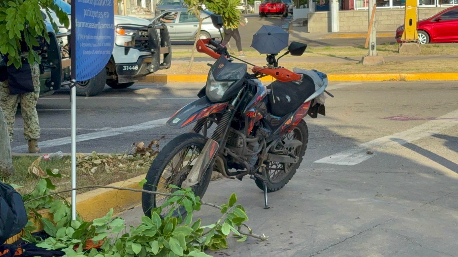 Unidad de motociclista baleado en Villa Universidad, en Culiacán, Sin.
