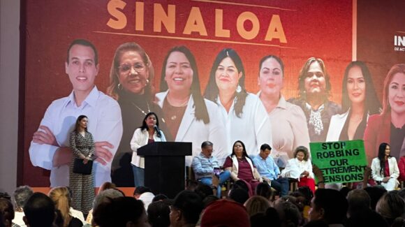 ‘Gerardo Vargas, estamos contigo’: facción de Morena cierra filas en Mazatlán, Sinaloa, durante informe legislativo