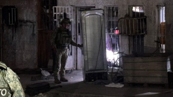 Dentro de una casa hallan ejecutado a un hombre en el primer cuadro de Culiacán, Sinaloa