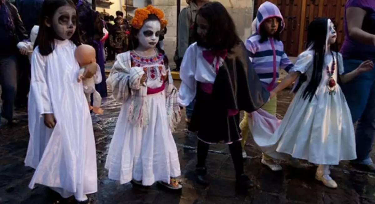 niños en halloween