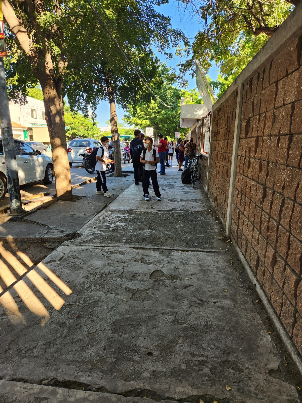 niños en la escuela mariano escobedo de Guasave