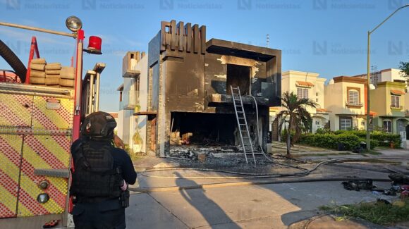 Vuelven a incendiar residencia en Portalegre, al norte de Culiacán