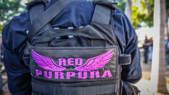 Red Púrpura: ¿Qué significa las alas en los chalecos antibalas y uniformes de los nuevos policías municipales de Culiacán?