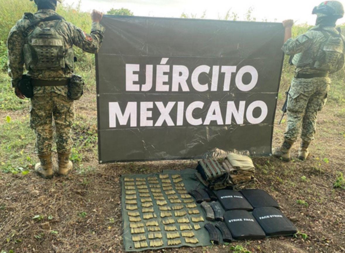 Objetos ilícitos asegurados en Concordia, Sinaloa