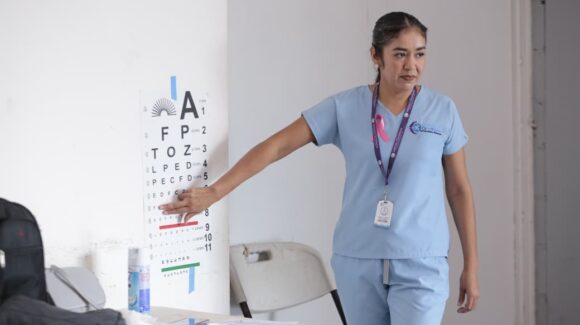 Acercan la salud visual a la población: inauguran Brigada Médica Oftalmológica en Guasave, Sinaloa