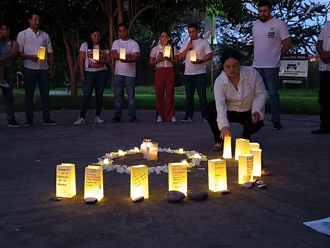 Ola de luz por bebés fallecidos