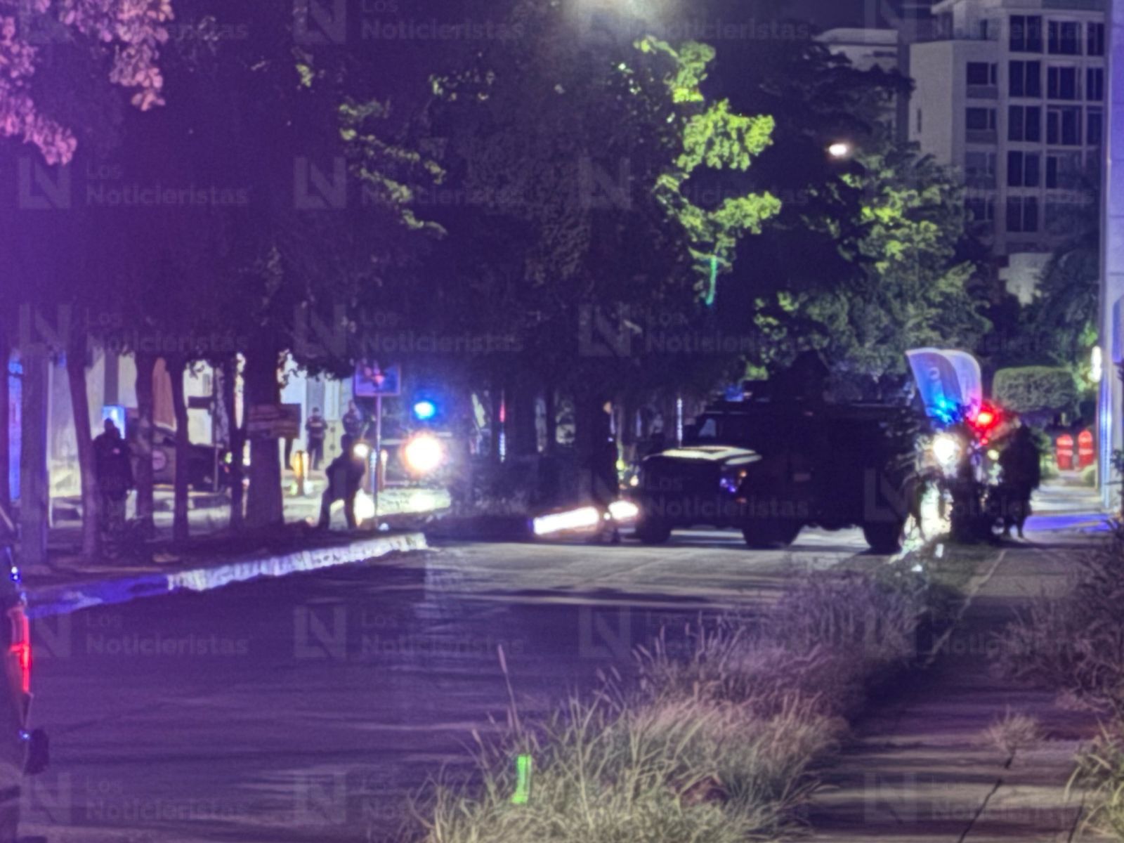 Operativo en edificios de departamentos en fraccionamiento Bonanza en Culiacán