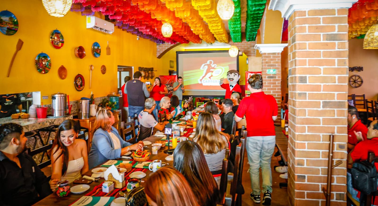 presentan la carrera valdez baluarte en culiacan