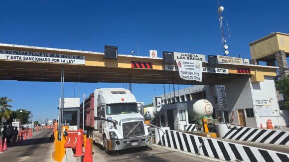 Se mantiene la liberación de las casetas de Sinaloa, acuerdan los productores de Campesinos Unidos