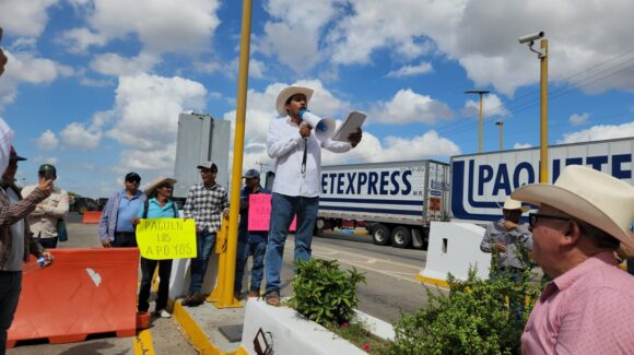 Bloqueo de casetas y aduanas es un hecho por el Frente Nacional de la Defensa al Campo; Sinaloa está firme