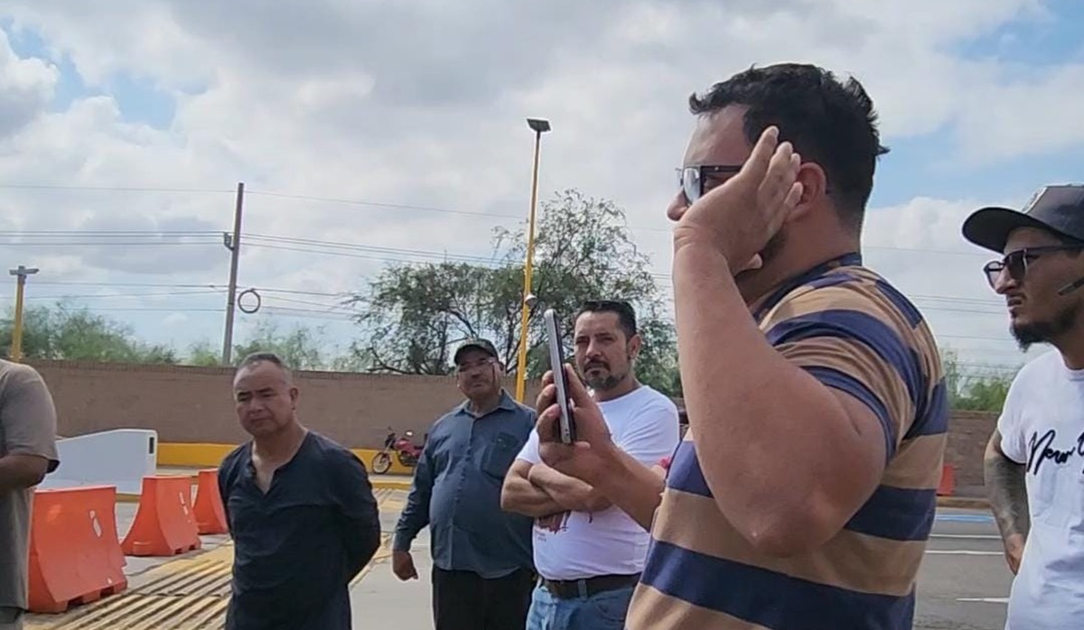Productores liberan por 20 minutos caseta Cuatro Caminos en Guasave a transportistas