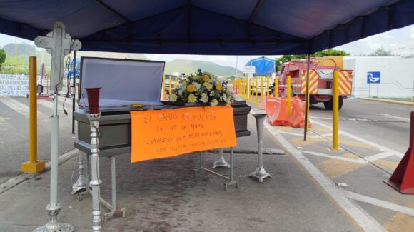 Trigueros resistirán en la lucha; mantienen el paso libre en la caseta de San Miguel Zapotitlán, Ahome, Sinaloa