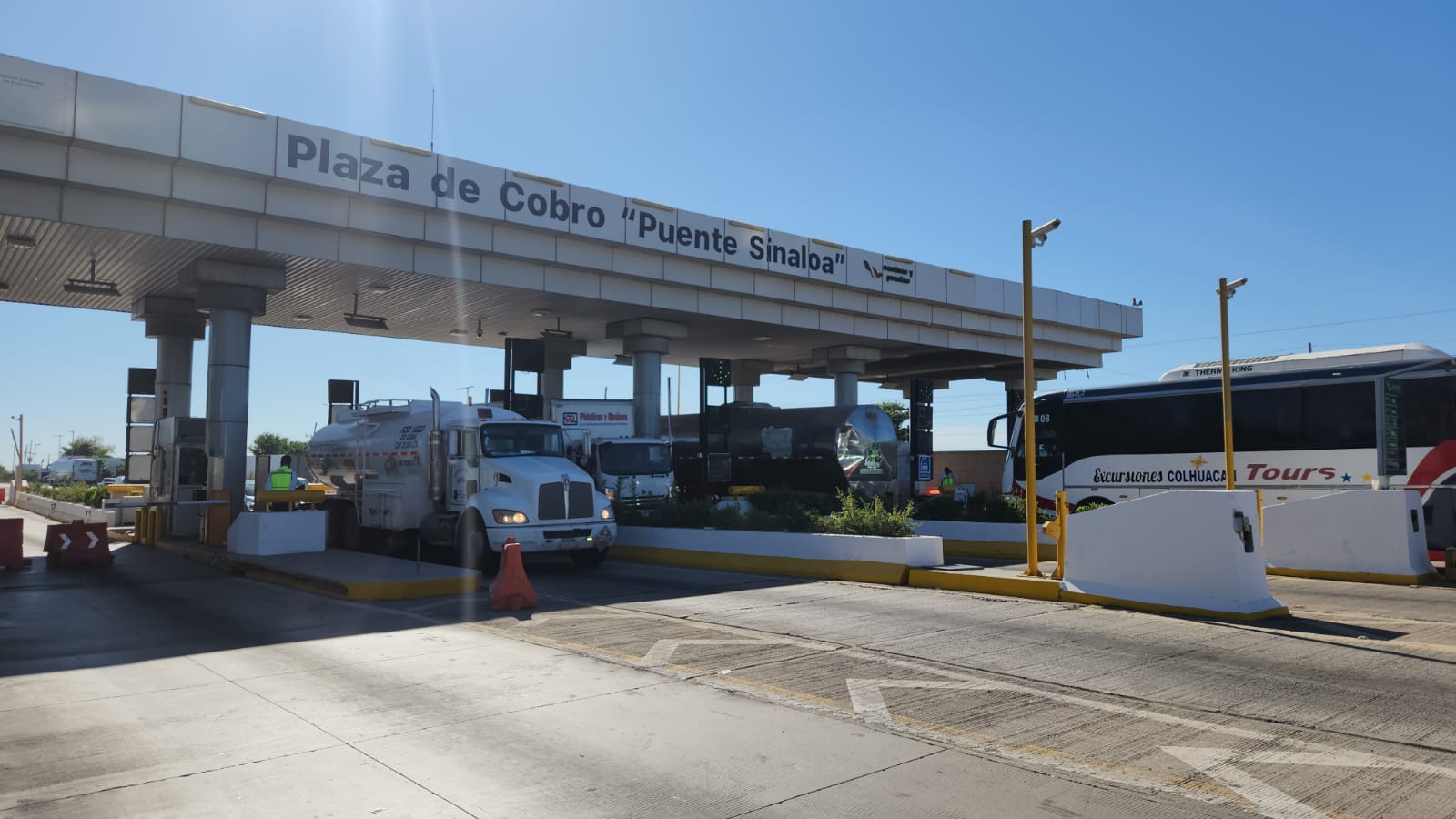 productores toman caseta cuatro caminos en guasave
