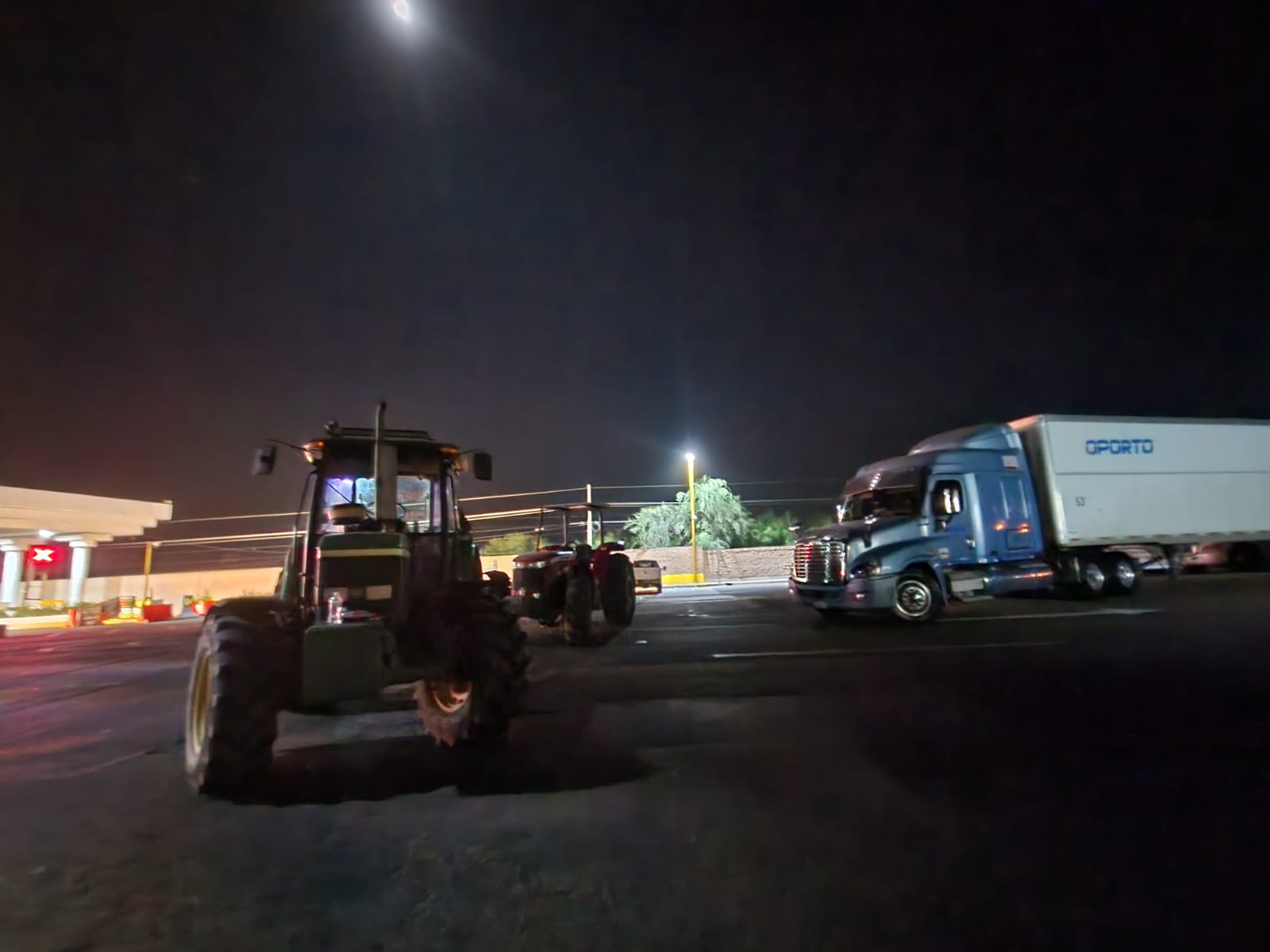 Protesta de productores agrícolas en Cuatro Caminos, Guasave, Sinaloa