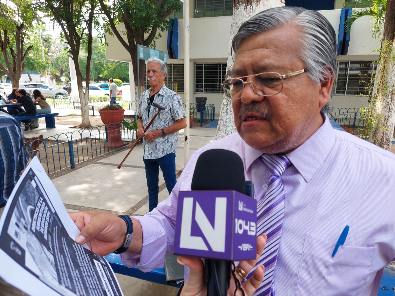 Protestan jubilados de la UAS en Facultad de Derecho en Los Mochis