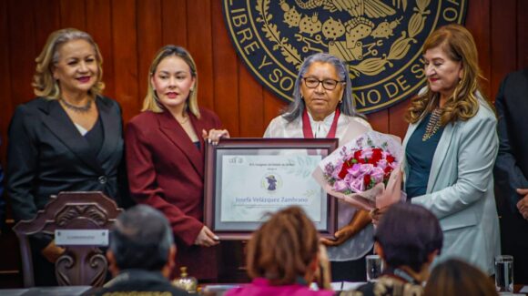 Reconoce Congreso de Sinaloa a Josefa Velázquez con el premio a la Mujer Rural 2025