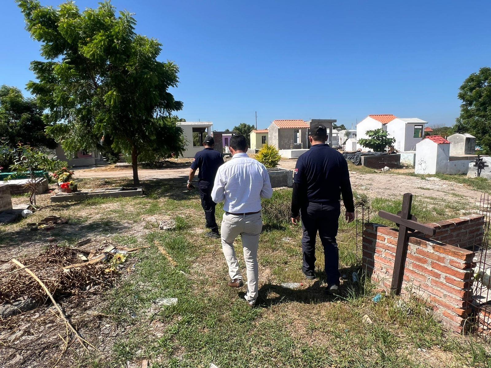 Recorridos de seguridad en panteones de Mazatlán, Sinaloa