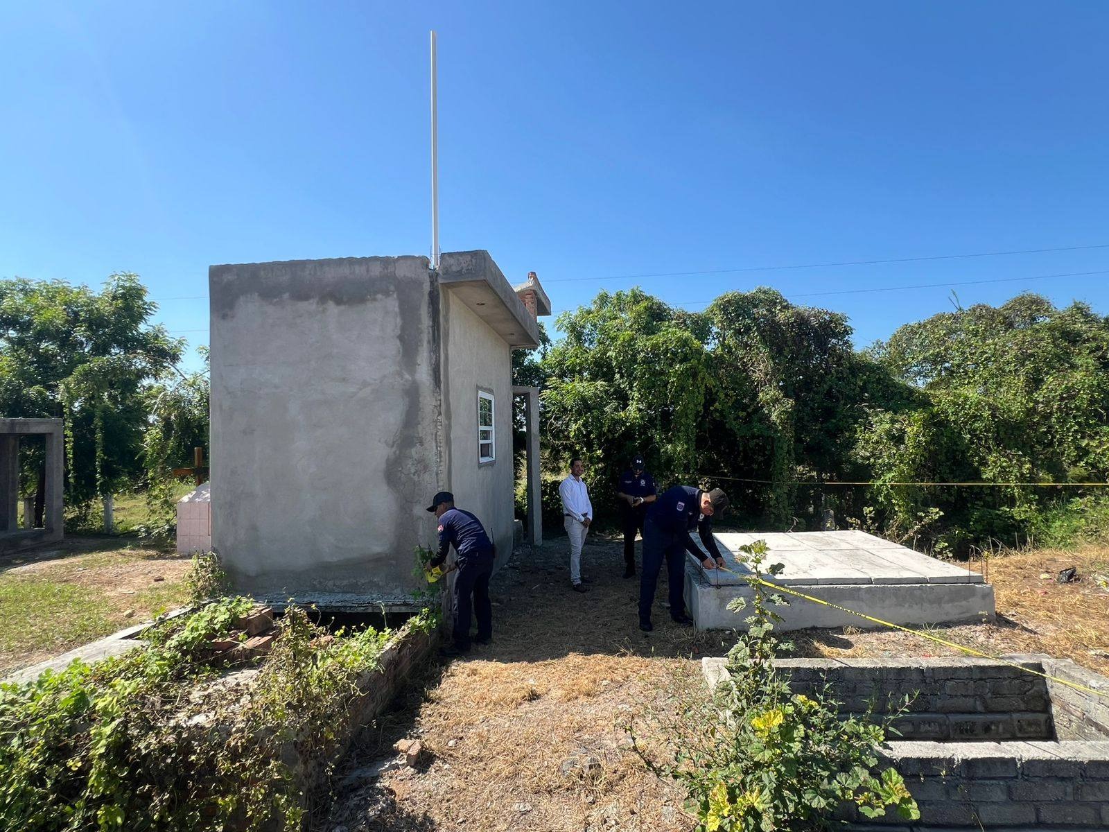 Recorridos de seguridad en panteones de Mazatlán, Sinaloa