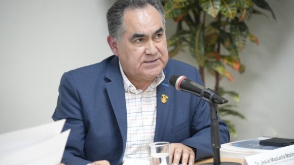 ¡Habrá recorte en personal de confianza! Socializa rector reingeniería a la UAS con diputados; solicita 16% más de presupuesto para 2026