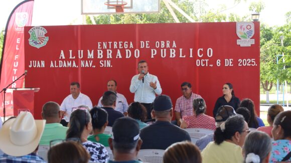 Entrega alcalde Jorge Bojórquez rehabilitación del alumbrado público en Juan Aldama (El Tigre)