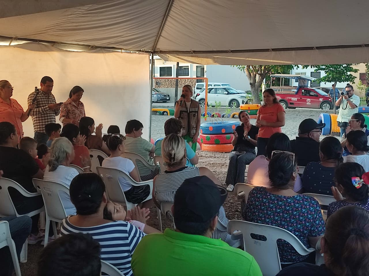 Inauguran predio rehabilitado en la Salinas de Gortari con Qué Bonito Mazatlán
