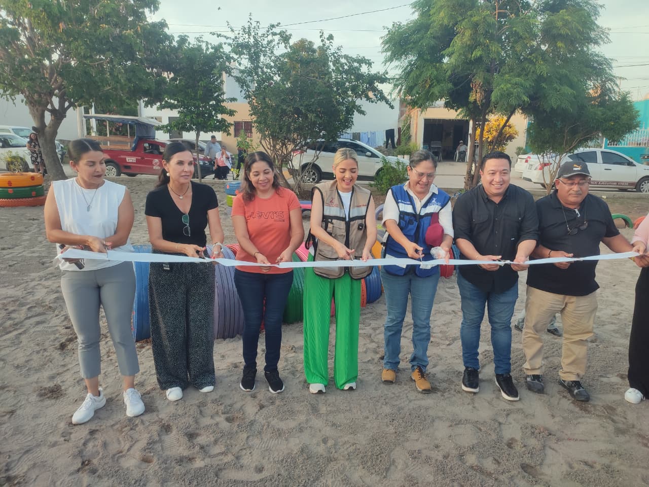 Inauguran predio rehabilitado en la Salinas de Gortari con Qué Bonito Mazatlán