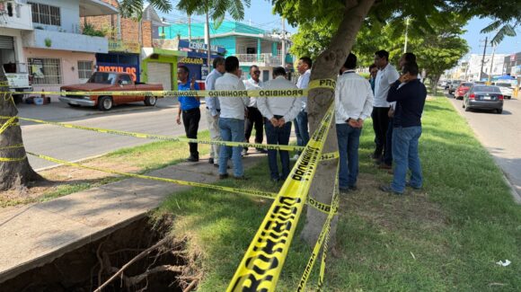 Alistan reparación del socavón en avenida Insurgentes de Mazatlán, Sinaloa; inicia obra provisional ¡Tome precauciones!