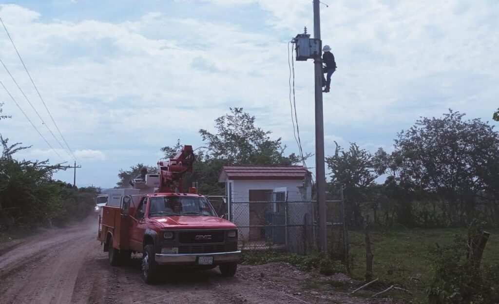 Restablece Jumapam suministro de agua en zona rural tras tormenta en Mazatlán